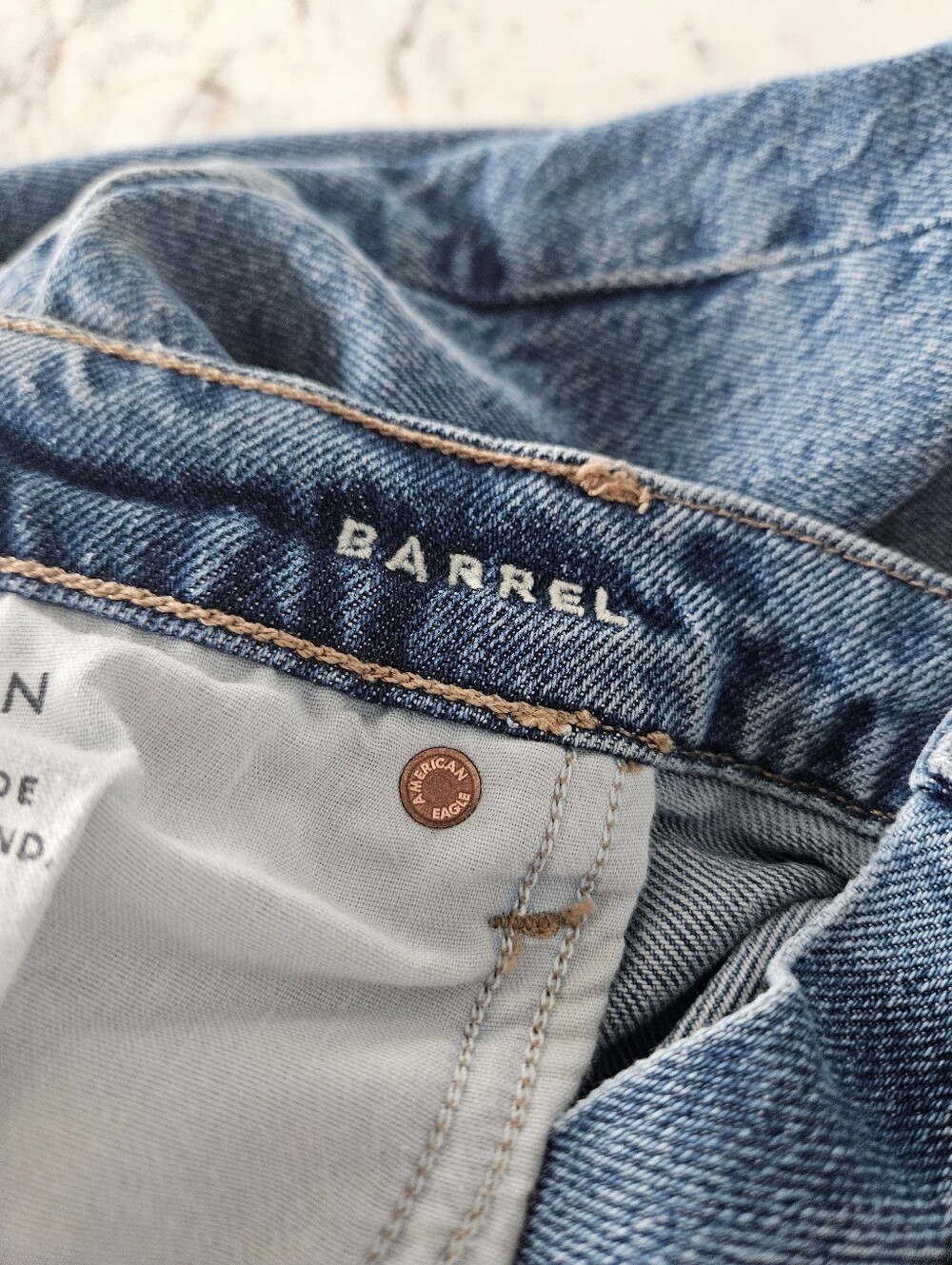 American Eagle Stretch Barrel Jeans - Picture 4 of 5